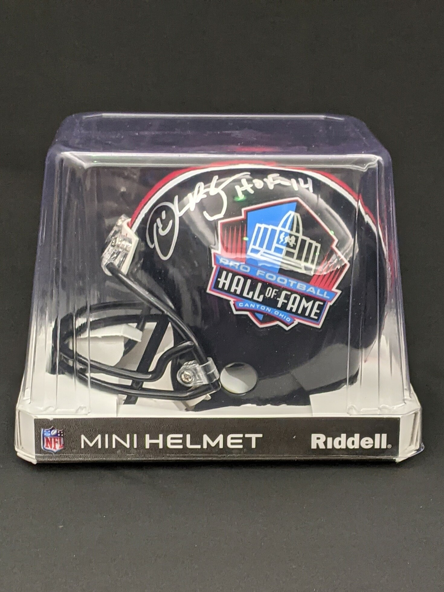 Derrick Brooks Autographed Mini Helmet - 2021 Faces of Hope E-Auction